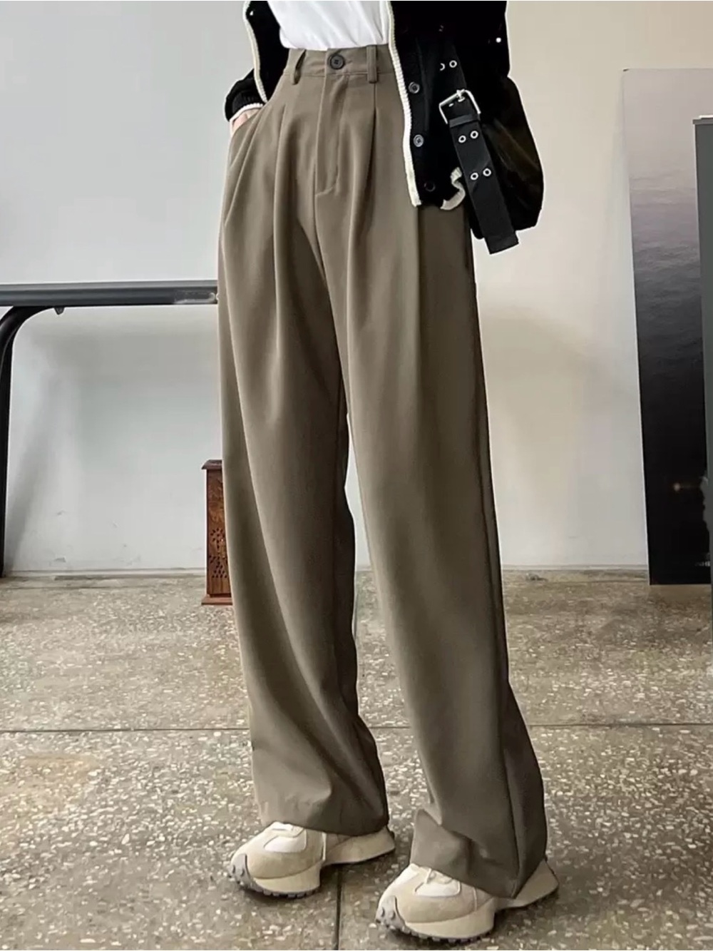 Dazy Brown Wide-Leg Pleated Trousers